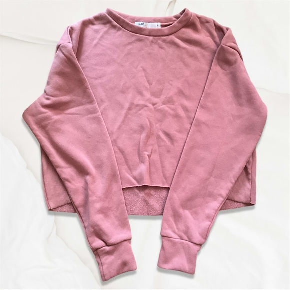 Soft cozy casual cropped sweater size L - Picture 2 of 5